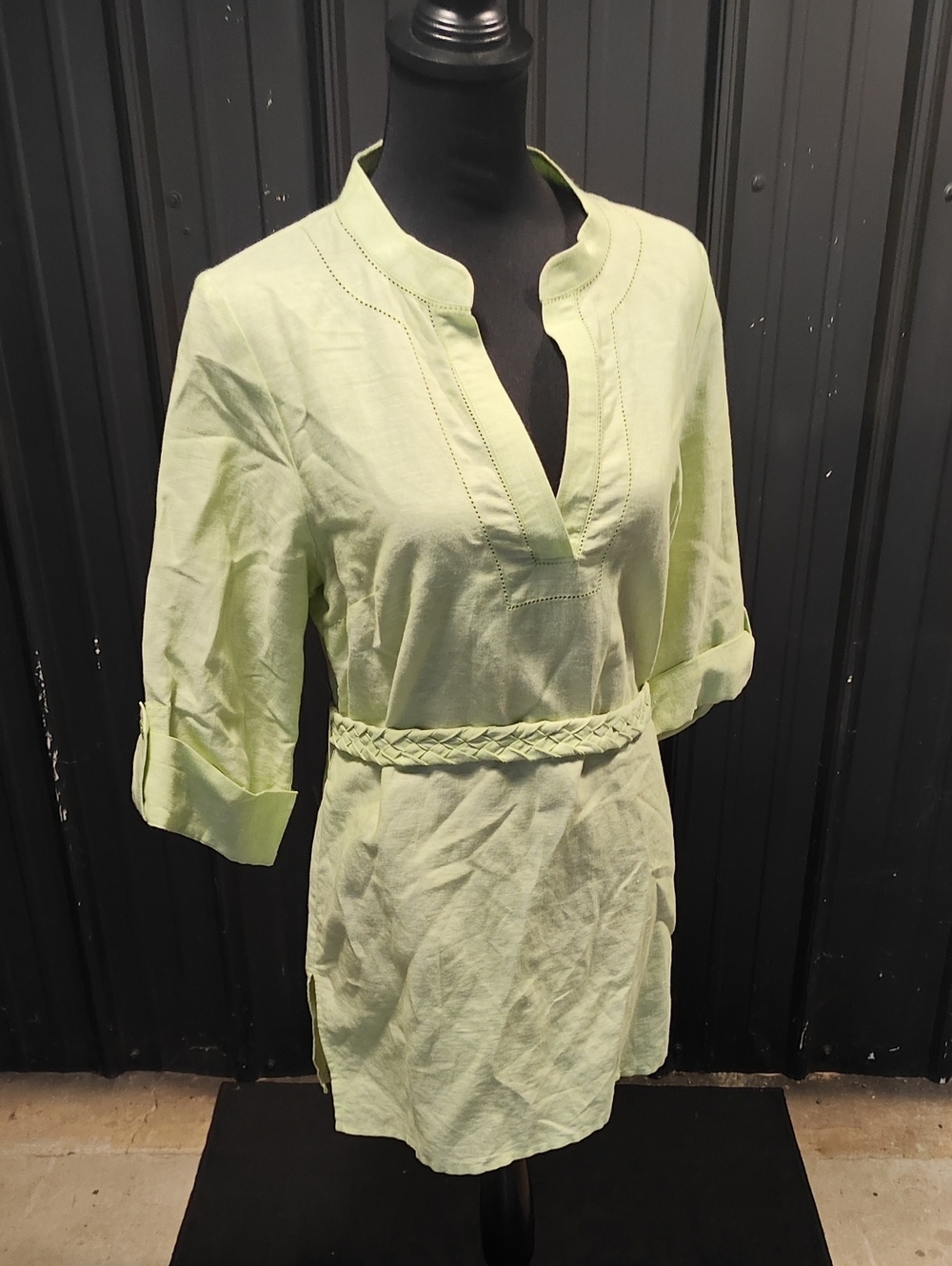 Dana Buchman Light Green Tunic Top
